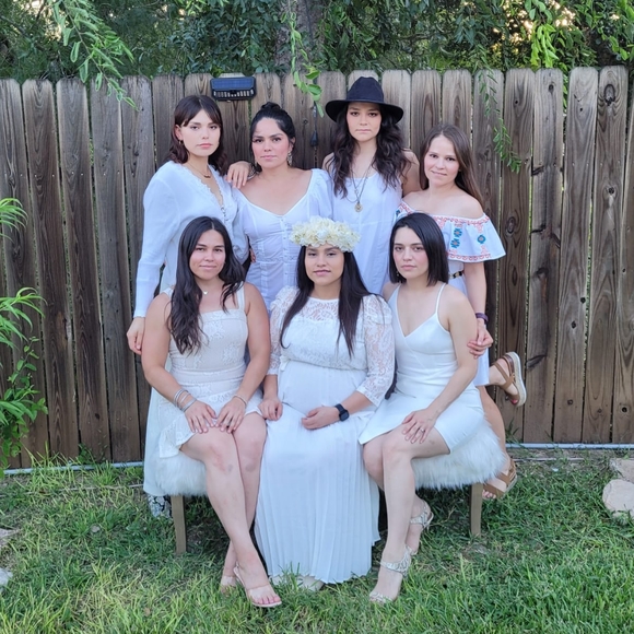 💫🌟Poshmark Ambassador🌟💫 💗 Maira💗 - Picture 4 of 16